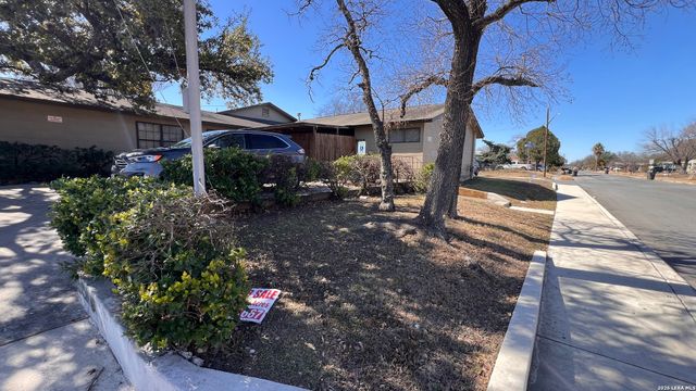 7137 W Military, San Antonio, TX 78227