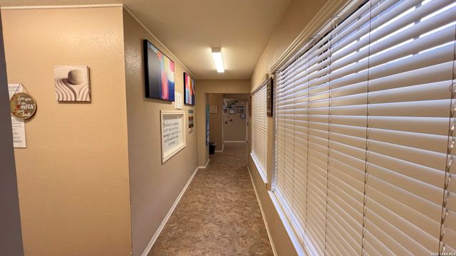 7137 W Military, San Antonio, TX 78227