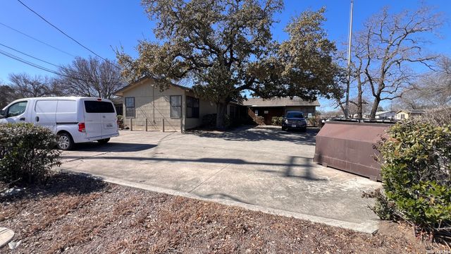 7137 W Military, San Antonio, TX 78227