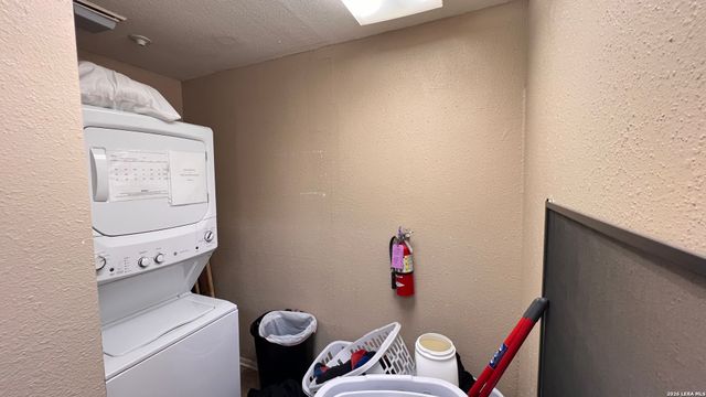 7137 W Military, San Antonio, TX 78227