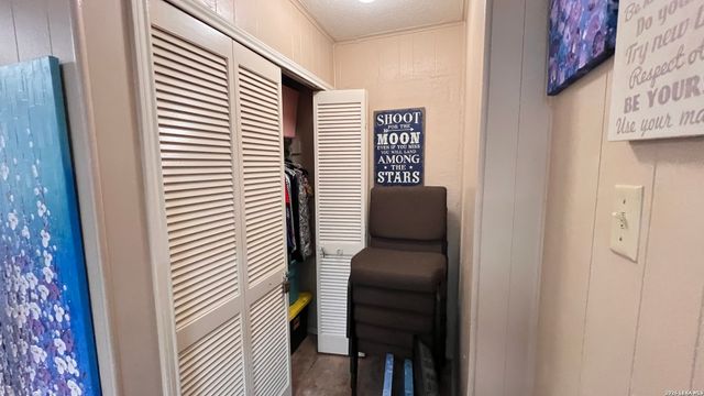 7137 W Military, San Antonio, TX 78227