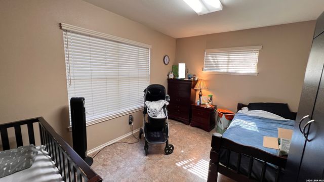 7137 W Military, San Antonio, TX 78227