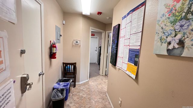 7137 W Military, San Antonio, TX 78227