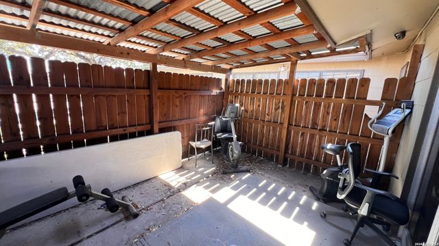 7137 W Military, San Antonio, TX 78227