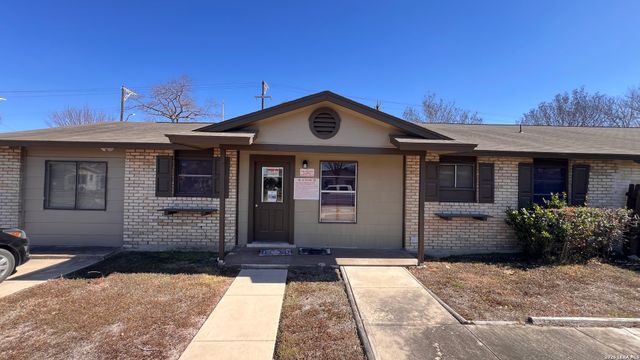 7137 W Military, San Antonio, TX 78227