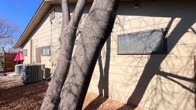 7137 W Military, San Antonio, TX 78227