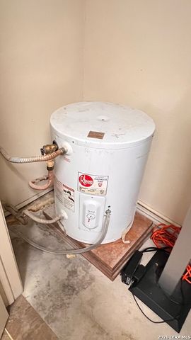 7137 W Military, San Antonio, TX 78227