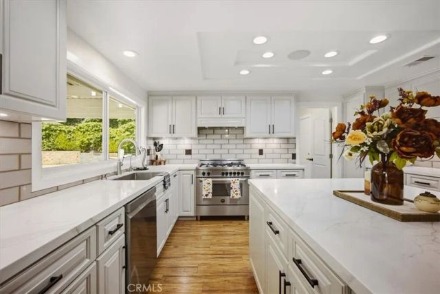 1931 N Redding Way, Upland, CA 91784