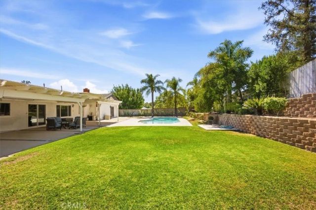 1931 N Redding Way, Upland, CA 91784