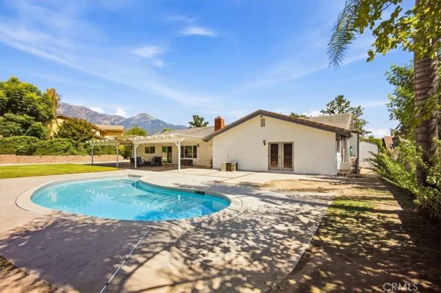 1931 N Redding Way, Upland, CA 91784