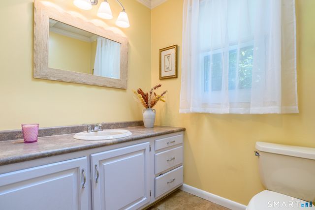 10 Stillmeadow Circle 10, Monroe, CT 06468