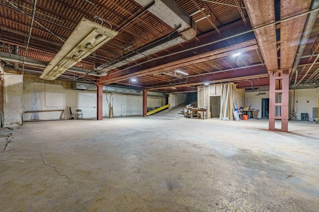 5655 W Fullerton Avenue, Chicago, IL 60639 — photo 2