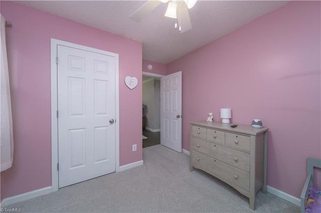 2186 Vienna Dozier Road, Pfafftown, NC 27040