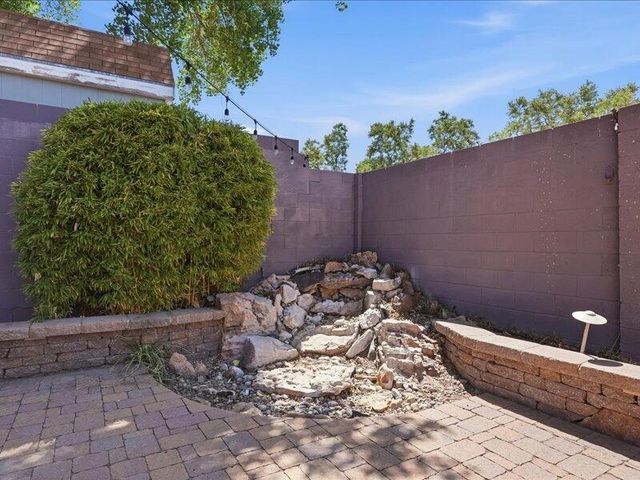 5400 Luttrell Court NE, Albuquerque, NM 87111