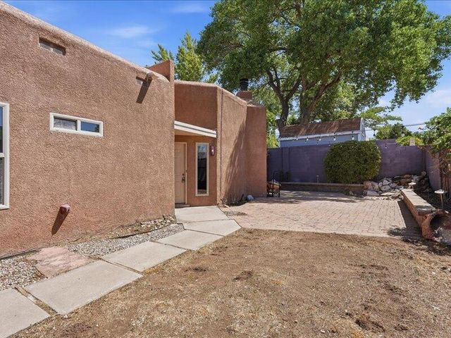 5400 Luttrell Court NE, Albuquerque, NM 87111