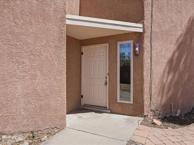5400 Luttrell Court NE, Albuquerque, NM 87111