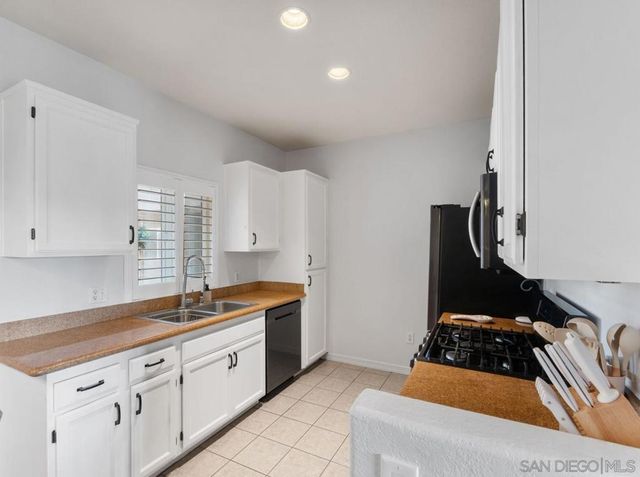 7647 Mission Gorge Rd Unit 3 3, San Diego, CA 92120