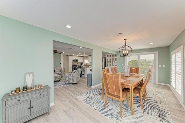 8 S BUENA VISTA AVENUE, Englewood, FL 34223