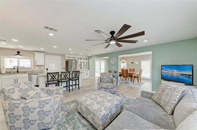 8 S BUENA VISTA AVENUE, Englewood, FL 34223