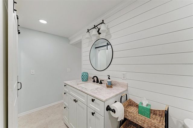 8 S BUENA VISTA AVENUE, Englewood, FL 34223