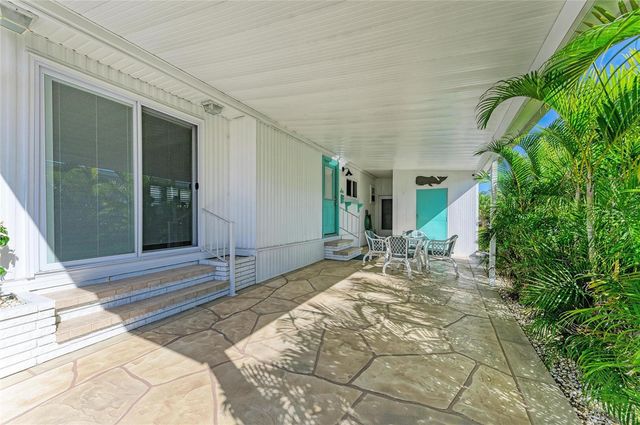 8 S BUENA VISTA AVENUE, Englewood, FL 34223