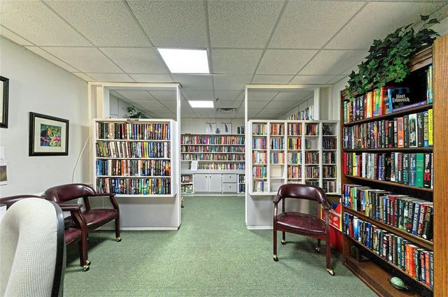 8 S BUENA VISTA AVENUE, Englewood, FL 34223