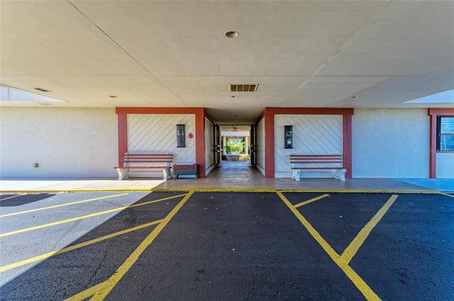8 S BUENA VISTA AVENUE, Englewood, FL 34223