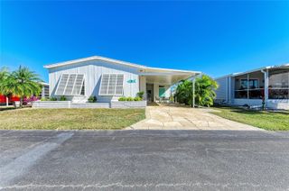 8 S BUENA VISTA AVENUE, Englewood, FL 34223