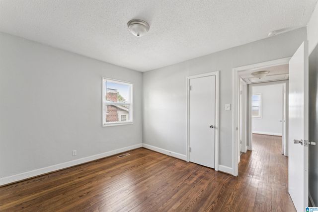 1529 30TH STREET, Birmingham, AL 35218