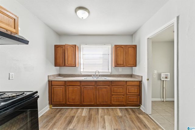 1529 30TH STREET, Birmingham, AL 35218