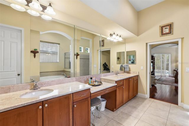 20639 LONGLEAF PINE AVENUE, Tampa, FL 33647
