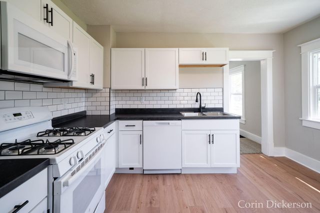 2017 7th Street, Muskegon Heights City, MI 49444