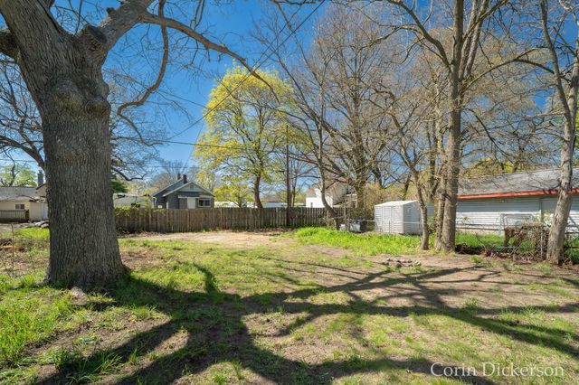 2017 7th Street, Muskegon Heights City, MI 49444