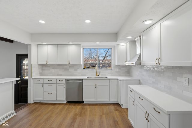 5441 N Kenmore Road, Indianapolis, IN 46226