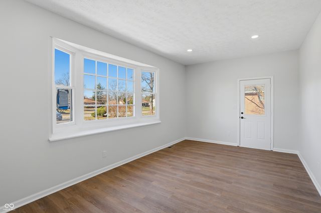 5441 N Kenmore Road, Indianapolis, IN 46226