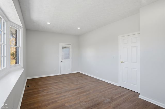 5441 N Kenmore Road, Indianapolis, IN 46226