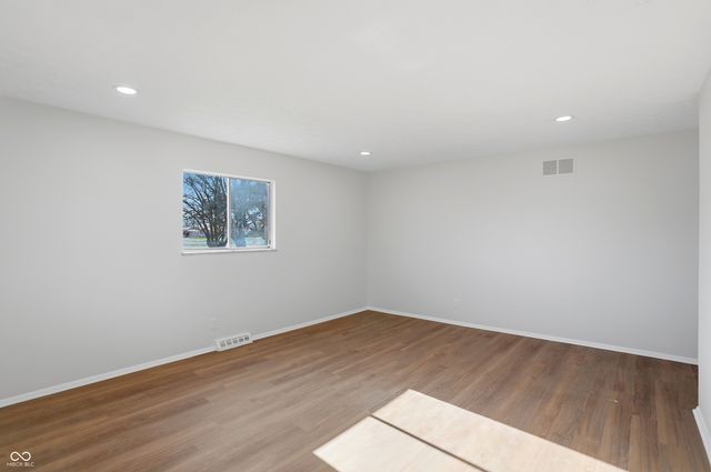 5441 N Kenmore Road, Indianapolis, IN 46226