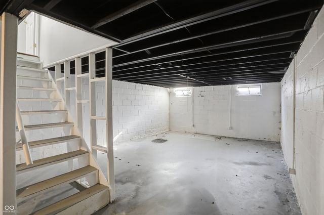 5441 N Kenmore Road, Indianapolis, IN 46226