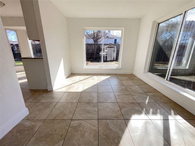 8321 Cloverglen Lane, Fort Worth, TX 76123