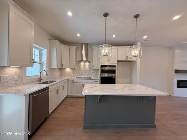 104 Lexington Lane, Southern Pines, NC 28387