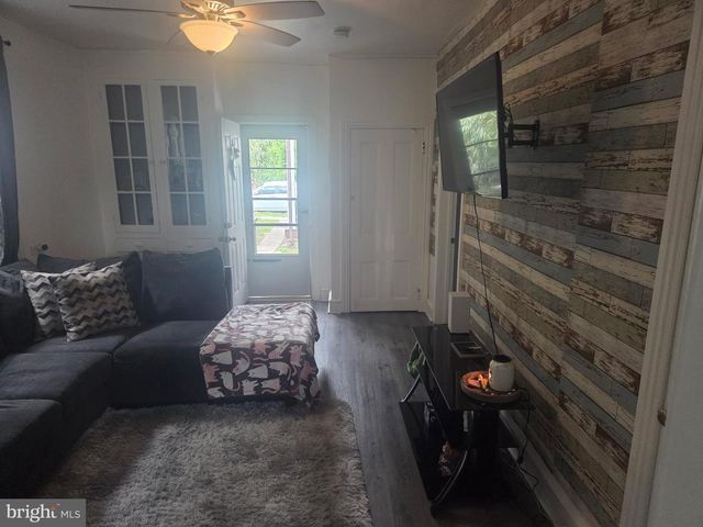 112 LAUREL ST, Woodbury, NJ 08096
