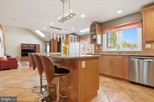 41 CAMEO DR, Richboro, PA 18954