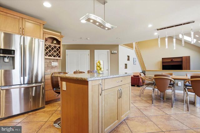 41 CAMEO DR, Richboro, PA 18954