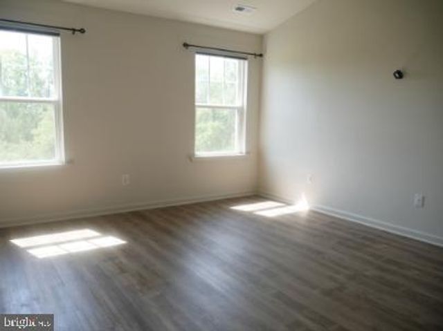 2517 DRAKE LN, Fredericksburg, VA 22408