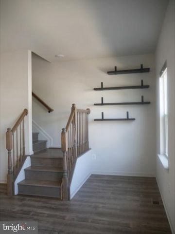 2517 DRAKE LN, Fredericksburg, VA 22408