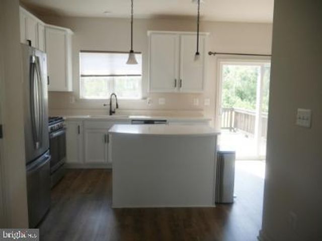2517 DRAKE LN, Fredericksburg, VA 22408