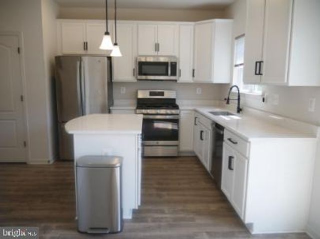 2517 DRAKE LN, Fredericksburg, VA 22408