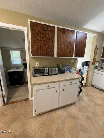 513 Madison Avenue, Cary, NC 27513