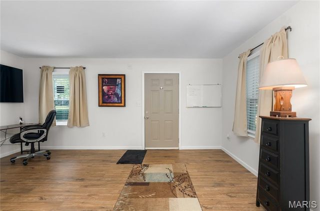 6736 Vernon Avenue, St Louis, MO 63130