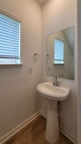 325 Brody LN, Georgetown, TX 78626
